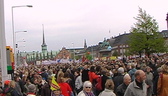 Fra 'Velfærd til alle'-demonstrationen 17. maj 2006
