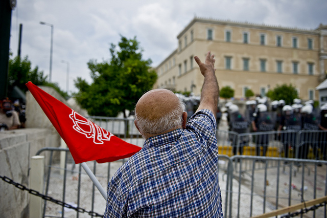 Protest foran det græske parlament 15. juni 2011