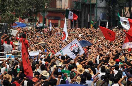 Mexicanske elarbejdere protesterer mod massefyringer