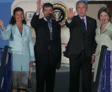 Anne-Mette og Anders Fogh med Bush og kone