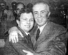 Enver Hoxha og Klaus Riis unbder Albaniens Arbejdets Partis 8. kongres i 1981