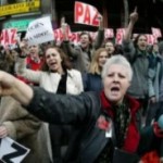 Folkelig proteststorm fejer krigsmageren Aznar væk