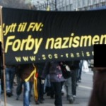 Antiracister og antifascister aktionerer imod nazister