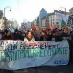 EU på vej i krig – mens titusinder protesterer
