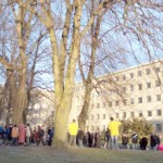Århus Rådhus omringet af demonstranter