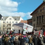 Kæmpe antinazistisk demo i Århus – Nazisterne eskorteret væk under politibeskyttelse
