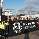 Greenpeace: Total-aktion i Dybvad ovre – Kampen mod skifergas fortsætter