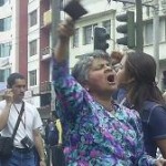Ecuador: Revolutionen banker på i Latinamerika Ecuador: Folket smed Lucio Gutiérrez på porten