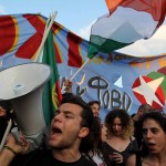 Det græske folk siger OXI (NEJ!): Solidariteten vokser