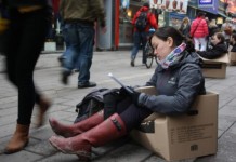 Løfter om billige boliger og kollegier er løgn og bedrag