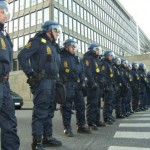 Politistat i aktion: Op mod 1000 anholdt i fredelig kæmpedemonstration