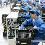 Kinesiske industriarbejdere retter ryggen!