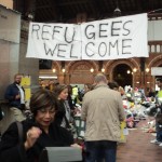 Asylansøgere ud i kulden: Løkke kun råd til telte