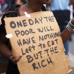 Det er de riges paradis: Fattigdommen breder sig