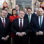 VLAKs bedrageriske 2025-plan: Massiv oprustning, sociale nedskæringer og grønt lys for de riges skattefiduser