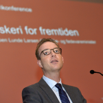 Hvem bestemmer i ministeriet?