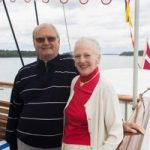 Farvel til Kongehuset – Af Oktober Radio Århus