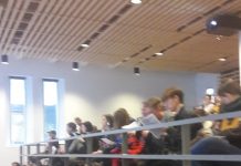 Studerende bakker op om de ansattes kamp