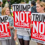 Konspirationernes tidsalder – Oktober Radio Aarhus