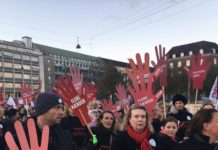 Folketinget åbner: Valgkamp og protester