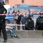 Oktober Radio: Reaktionen tonser sig vej med knippelsuppe, bogafbrænding og YouTube