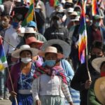 Krav om uddannelse, sundhed, arbejde og valg i Bolivia