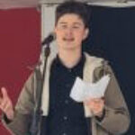 Politikerne skærer ned og ruster op, tager fra os der arbejder og giver til eliten