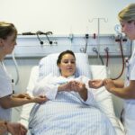 Trepartsaftalen: Sygeplejerskestuderende skal indgå i den faste normering