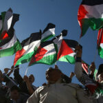 Vi fordømmer bombeangrebene i Iran og Libanon