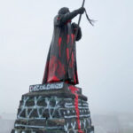 Den koloniale herskermentalitet lever i bedste velgående i 2025